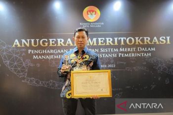 Pemkot Kendari raih penghargaan Meritokrasi ASN 2022