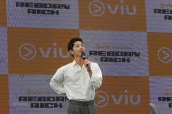 Song Joong Ki dan istrinya berpartisipasi dalam acara musik klasik