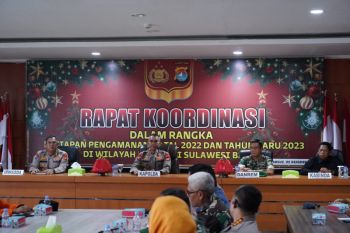 1.076 personel gabungan dikerahkan amankan Natal-Tahun Baru di Sulbar