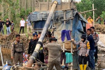 Polda Jambi tertibkan penambangan emas tanpa izin di Tebo