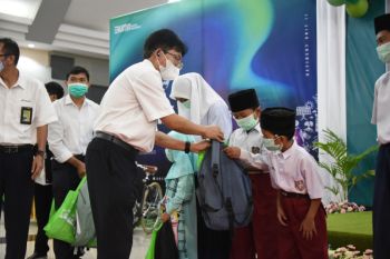Pertamina RU II Dumai salurkan bantuan ke panti asuhan