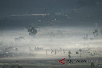 Suhu udara dingin landa Kota Medan