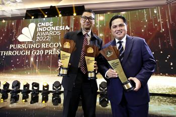 Jalankan visi Menteri BUMN, Dirut PLN dinobatkan jadi CEO of The Year