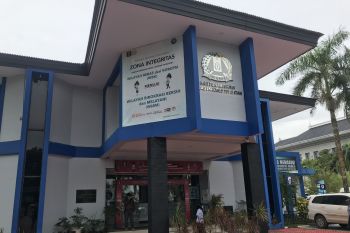 Imigrasi Batam tambah kuota pembuatan paspor jelang Natal dan Tahun Baru