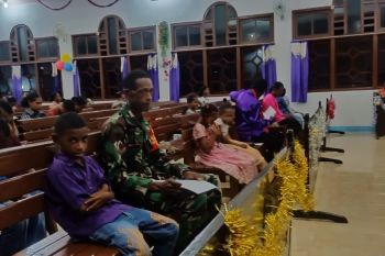 Koramil Biak Kota menghadiri ibadah HUT GKI Pengharapan Nikakam