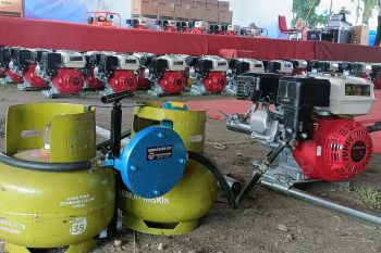 1.341 nelayan dan petani Kampar terima alat konverter LPG