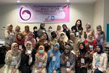 PUAN dan PERINASIA latih 18 konselor  cara membimbing ibu-ibu hamil menyusui