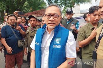 Mendag Zulkifli Hasan pastikan harga dan ketersediaan bahan pokok jelang akhir tahun