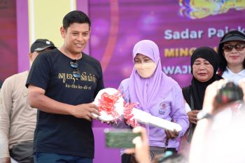 Ribuan warga Kediri ikuti jalan santai