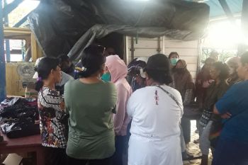 Pemkab: Pasar murah Biak membantu warga kebutuhan Natal