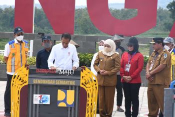 Khofifah: Bendungan Semantok Nganjuk tingkatkan produktivitas pertanian