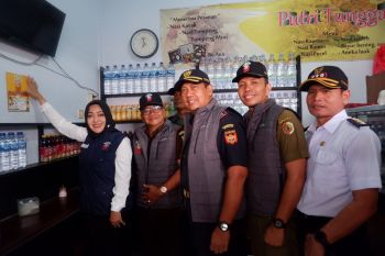 Pemkab Mojokerto razia produk rokok ilegal