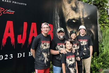 Vino G Bastian dan Adipati Dolken ngeri lakoni "Bayi Ajaib"