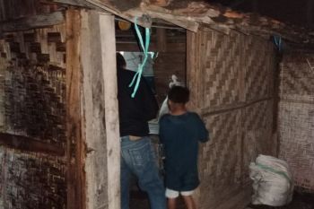 Tak terima dinasihati ayahnya, remaja di Dompu bakar rumah sendiri