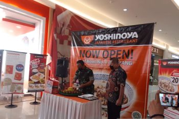 Cara lengkap cari POM listrik lewat PLN Mobile, liburan pakai mobil listrik makin asyik