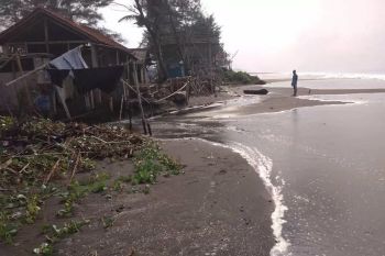 Waspadai potensi rob di pesisir selatan Jateng-DIY
