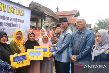 Pemprov Sumbar berikan bantuan 60 unit RTLH ke masyarakat Talamau Pasbar