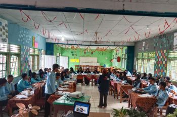 Puluhan siswa MAN 5 Agam ikuti pelatihan dasar jurnalistik