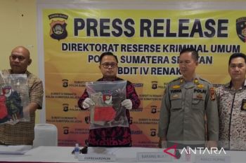 Polisi tangkap ayah memperkosa anak kandungnya di Palembang