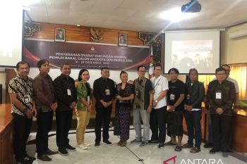 Bakal calon anggota DPD dapil Bali serahkan gaji dan tunjangannya untuk rakyat