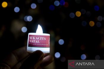 Ibadah malam Natal di Bandung