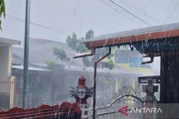 Wilayah NTB diprakirakan diguyur hujan intensitas ringan sampai lebat