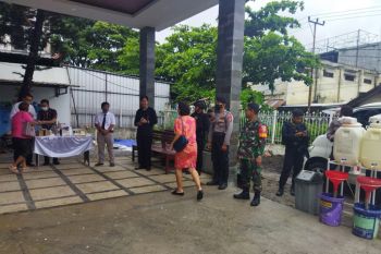 Gereja di Kota Mataram menggelar Ibadah Natal secara langsung