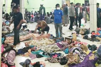 Ratusan imigran Rohingya terdampar di pesisir pantai Pidie