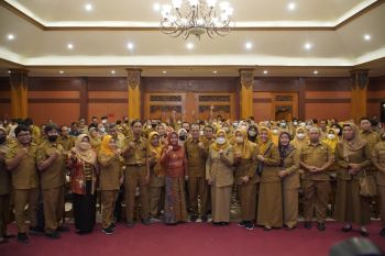 Wali Kota Mojokerto tegaskan peran ASN dalam birokrasi