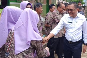 350 guru lulus CGP, kado akhir tahun untuk pendidikan Pesisir Selatan
