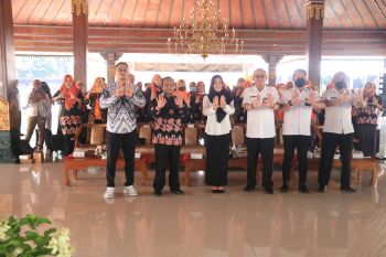 Pemkab Mojokerto luncurkan aplikasi "Tumbas" bantu penjualan IKM