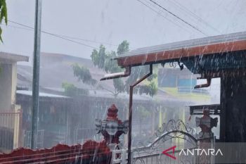 BMKG beri peringatan dini siaga hujan lebat di Sikka