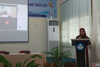 Bahasa Indonesia masih "terjajah" oleh bahasa asing  di ruang publik