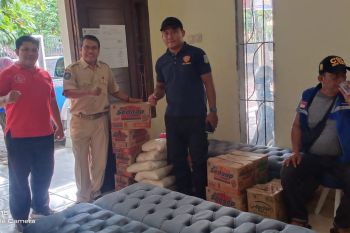 Dinsos Mataram kembali menyalurkan bantuan nelayan terdampak abrasi