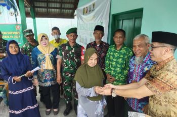 Baznas Palangka Raya bedah tiga rumah warga tidak layak huni