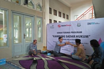 PLN mengembangkan kampung sadar hukum kelistrikan di Lombok Tengah