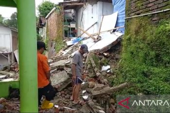Puluhan rumah rusak dampak tanah bergerak di Nyalindung Sukabumi