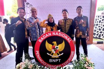 Baju adat di Rakornas FKPT, Ini pesan "local wisdom" dari Kaltara
