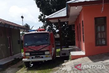 BPBD Biak Numfor siagakan mobil pemadam sambut pergantian Tahun Baru 2023