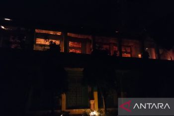SMKN 2 Pariaman terbakar pada Sabtu dini hari