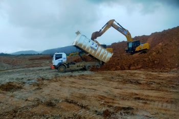 Upaya Jokowi hilirisasi nikel beri daya tambah ekonomi