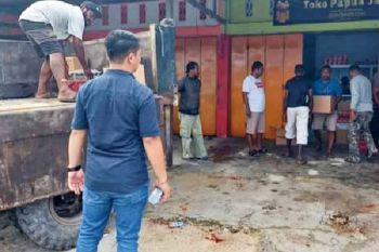 Bupati Biak Numfor sita minuman beralkohol dari pemilik toko