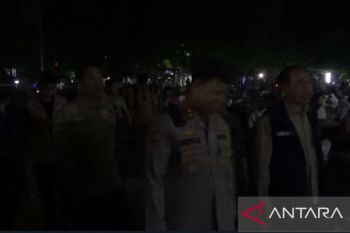 Ribuan warga padati objek wisata pantai selatan Jabar