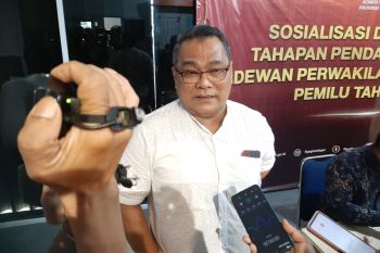 Dua pejabat di Kepri daftar bakal calon anggota DPD RI