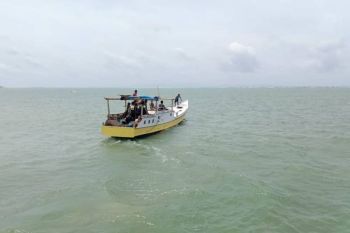 Lima korban selamat KLM Kasman Indah 06 dievakuasi ke Pelabuhan Pattumbukan Selayar