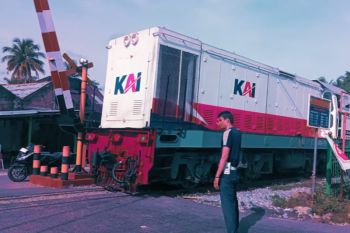 Dishub Pariaman kerahkan personel jaga perlintasan kereta api