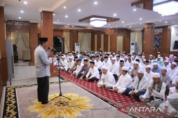 Pemkab Batola gelar Shalat Maghrib dan Shalat Hajat