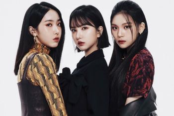 VIVIZ rilis album anyar