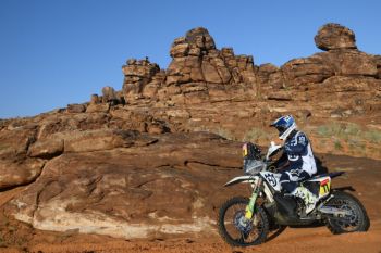 Reli Dakar 2023 - Pebalap Benavides menangi etape enam, Price bayangi Howes