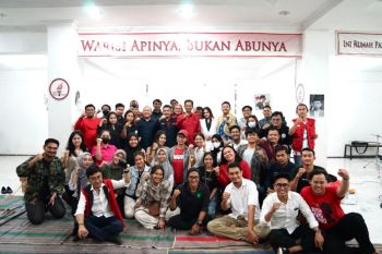 Anak muda harus "melek" politik